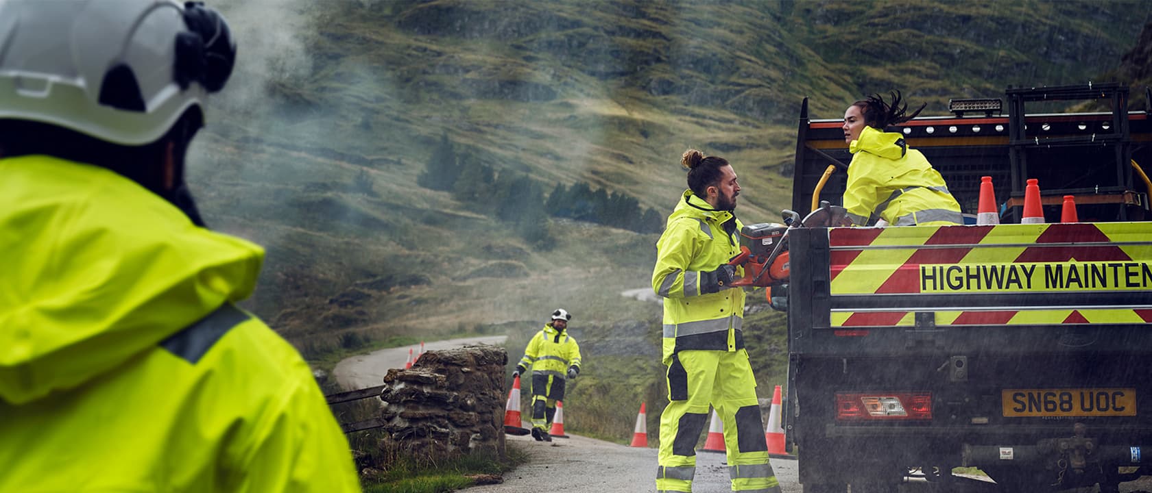 rain_highvis_scotland_1680x720